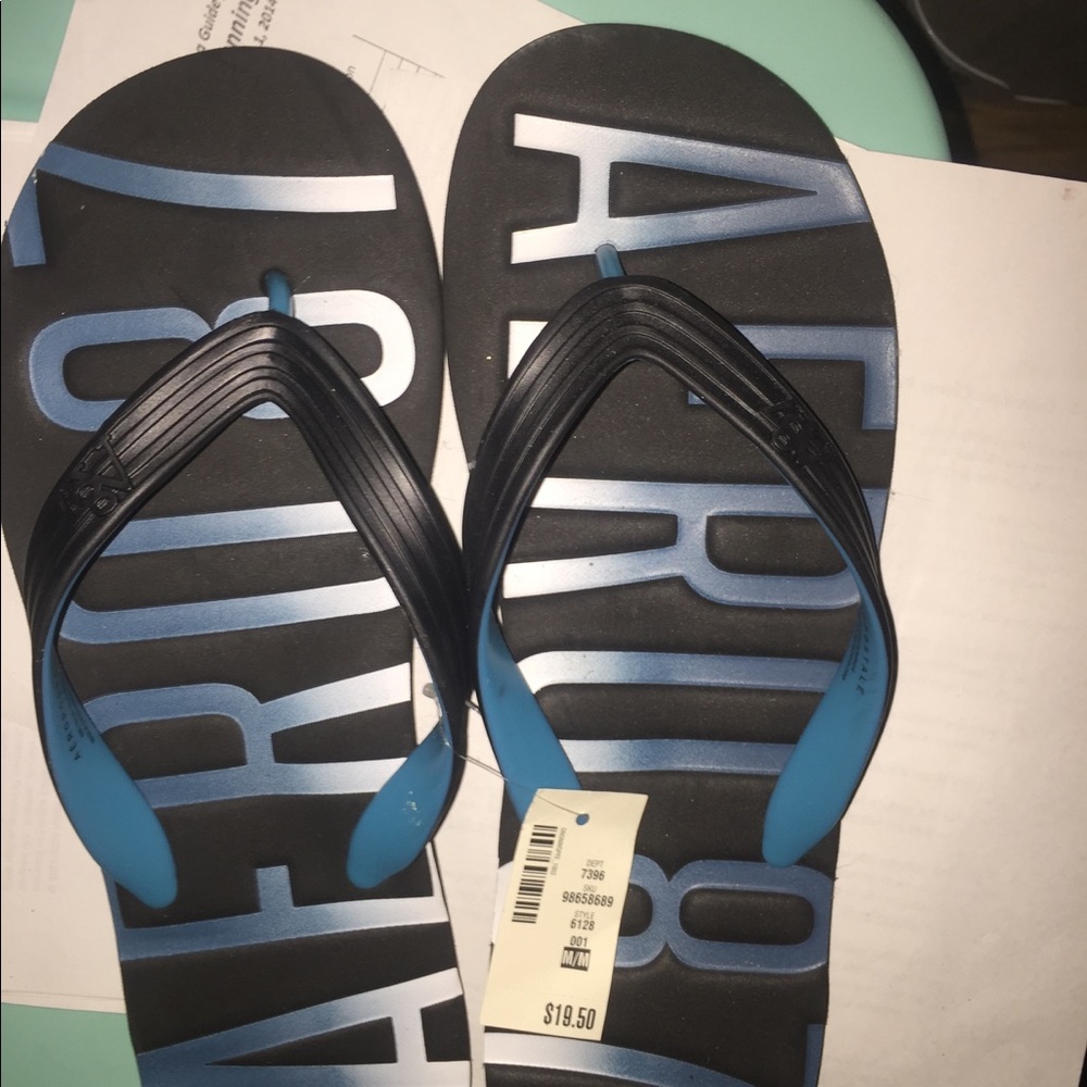 Men's Aeropostale flip flops